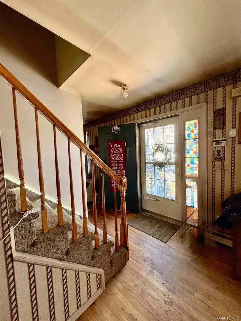 142 King Road Rocky Point NY 11778
