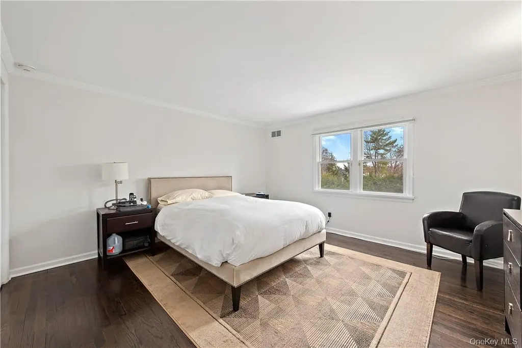 40 Meadow Road Scarsdale NY 10583