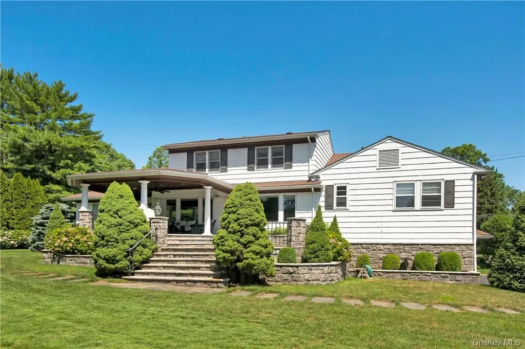 40 Meadow Road Scarsdale NY 10583
