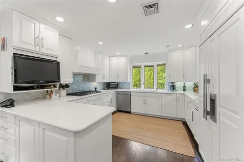 40 Meadow Road Scarsdale NY 10583