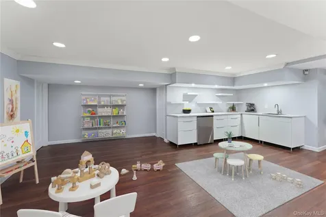 40 Meadow Road Scarsdale NY 10583