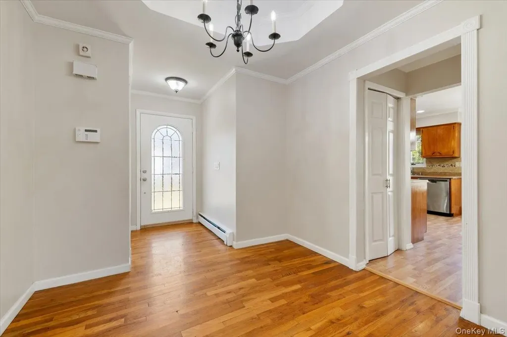20 Veronica Court Smithtown NY 11787