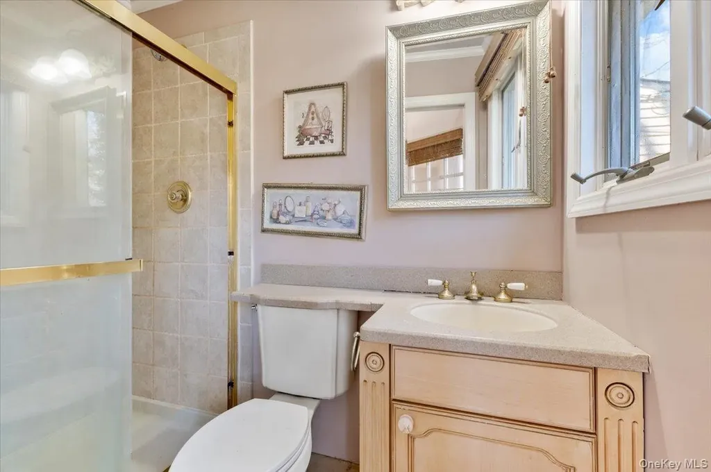 20 Veronica Court Smithtown NY 11787