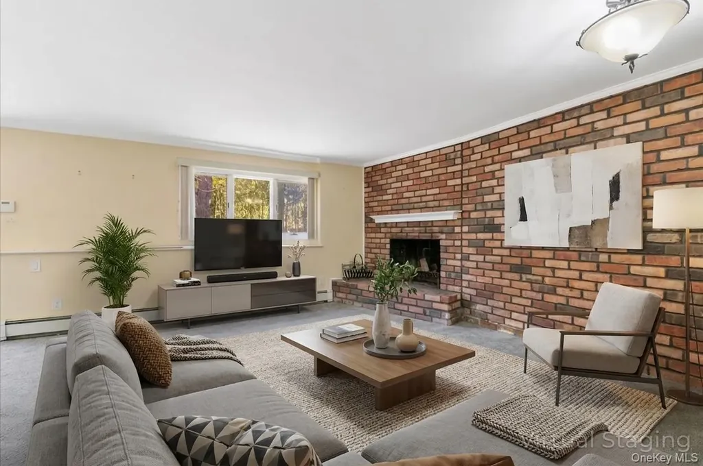 20 Veronica Court Smithtown NY 11787