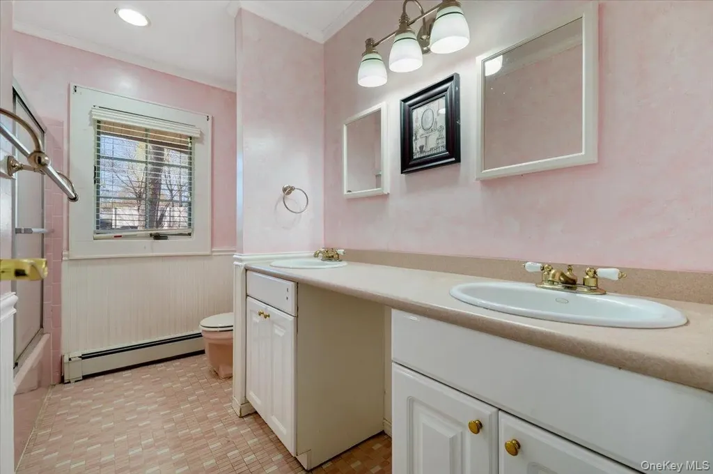 20 Veronica Court Smithtown NY 11787