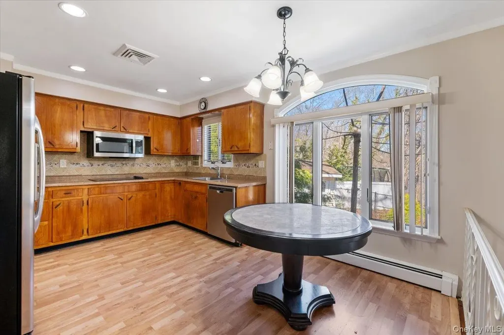 20 Veronica Court Smithtown NY 11787