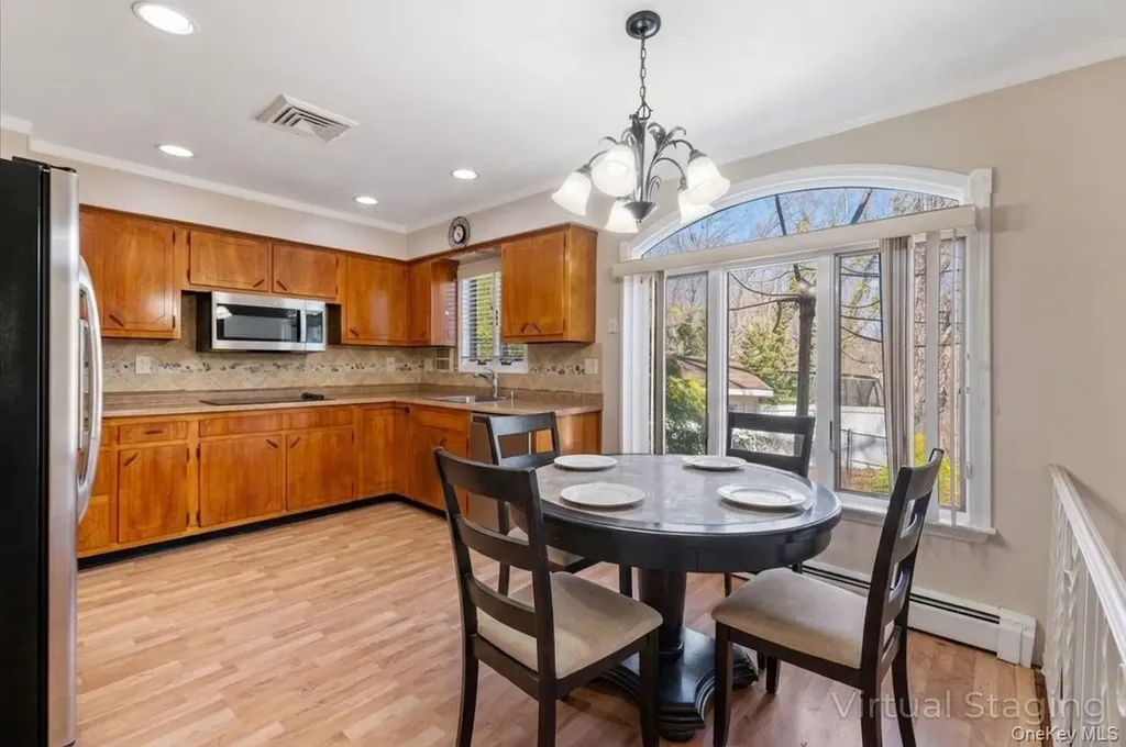 20 Veronica Court Smithtown NY 11787
