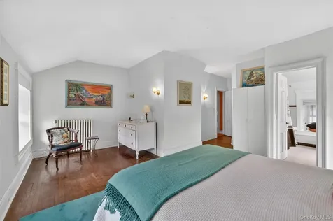 139 Watch Hill Road Cortlandt Manor NY 10567