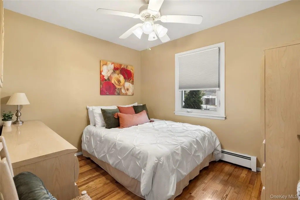 10 Denise Drive North Babylon NY 11703