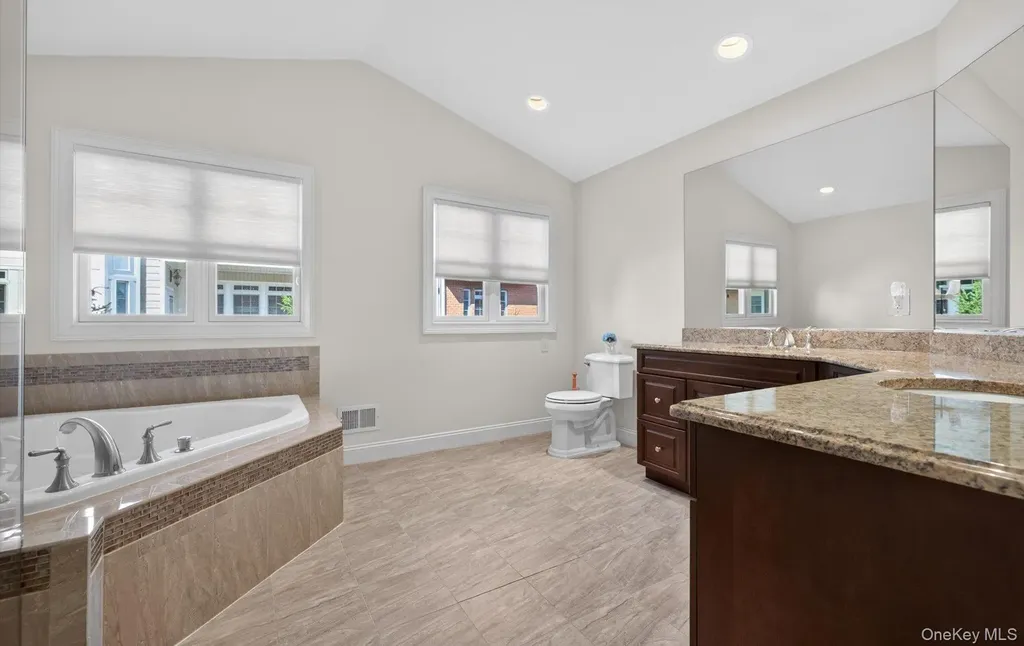 702 Equestrian Way Westbury NY 11590