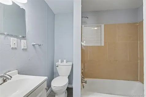 139 N Hamilton Street Poughkeepsie NY 12601