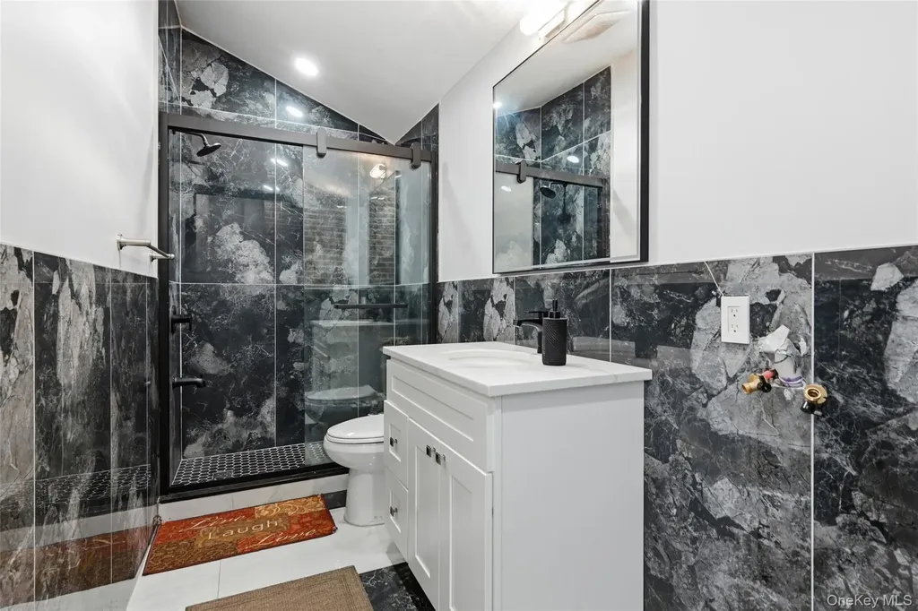 404 Foxdale Avenue Oceanside NY 11572