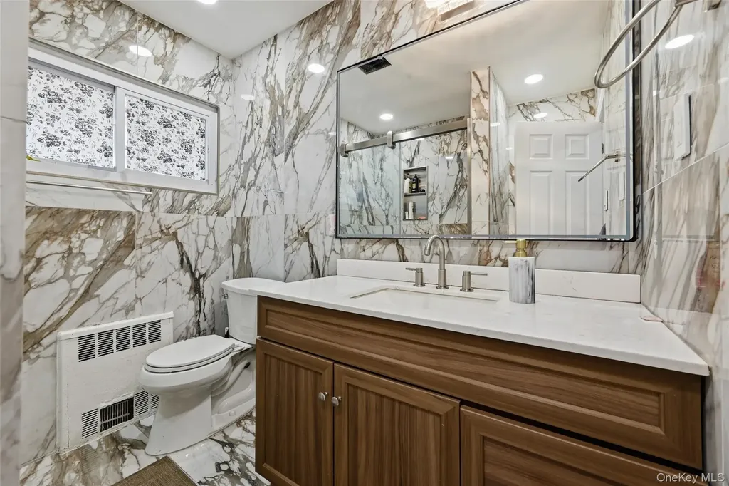404 Foxdale Avenue Oceanside NY 11572