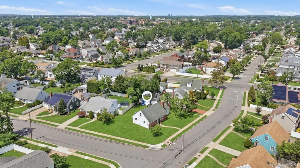 404 Foxdale Avenue Oceanside NY 11572