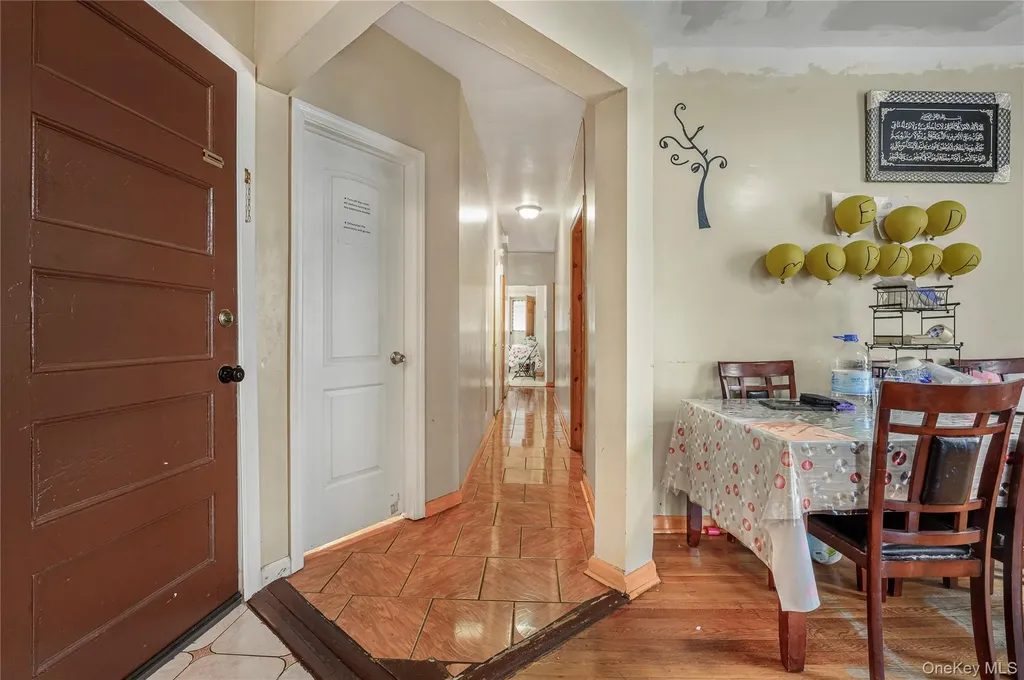 748 E 225 Street Bronx NY 10466