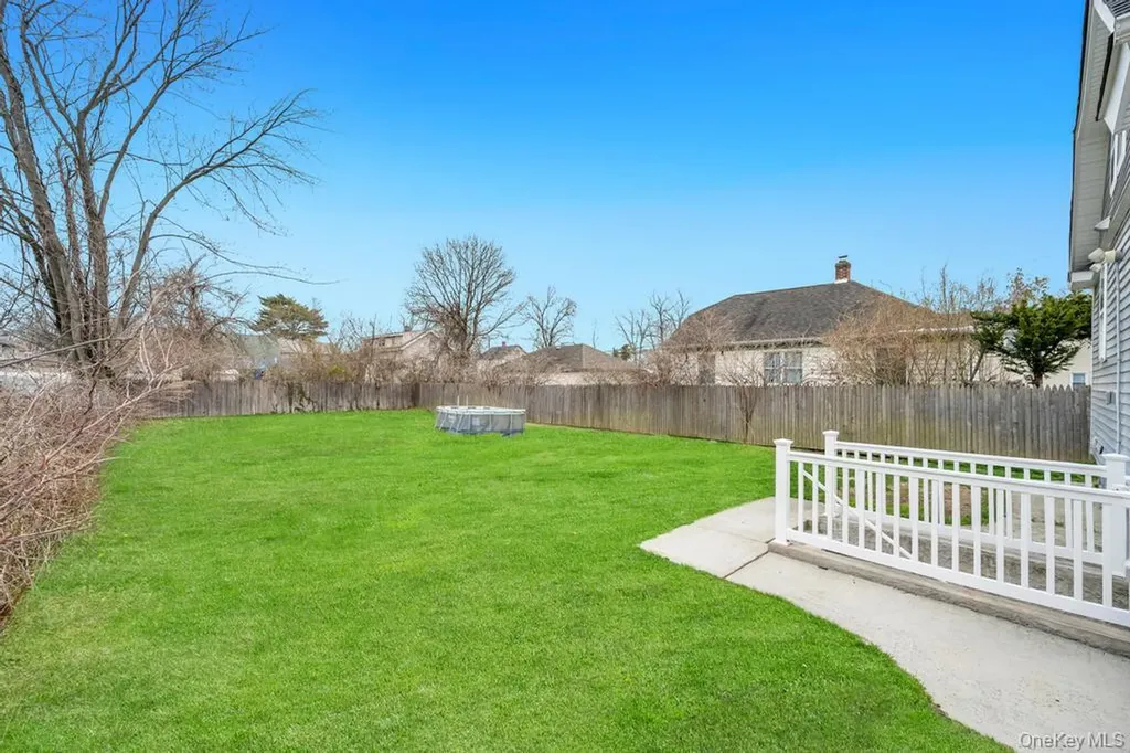 33 Center Avenue Bay Shore NY 11706