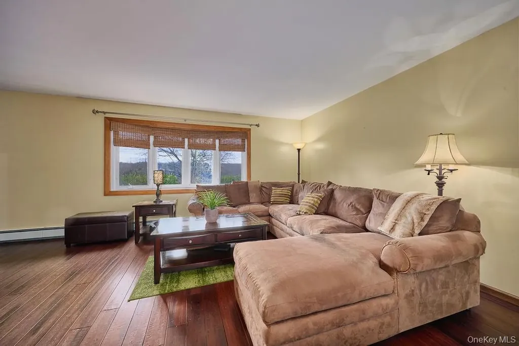 180 Ridge Drive Middletown NY 10940
