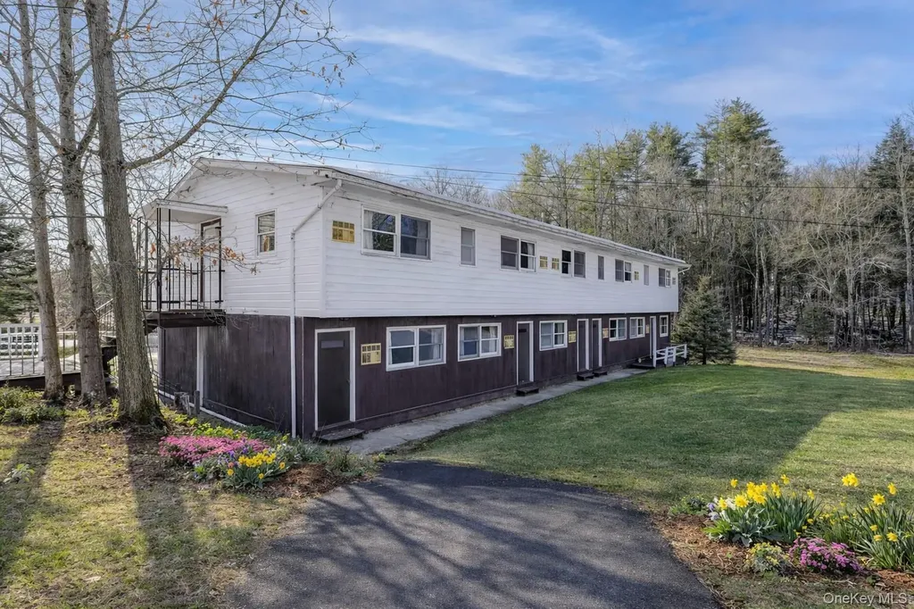 9 Solway Road Saugerties NY 12477