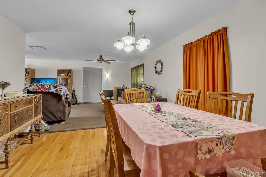 2028 Oakwood Drive Peekskill NY 10566