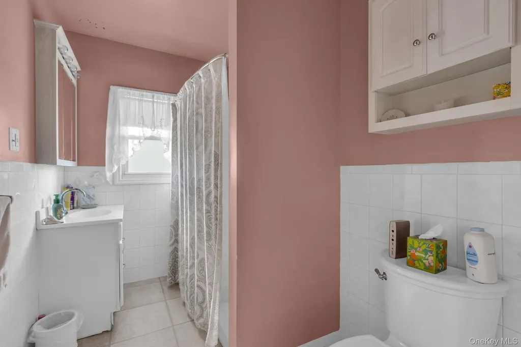2028 Oakwood Drive Peekskill NY 10566