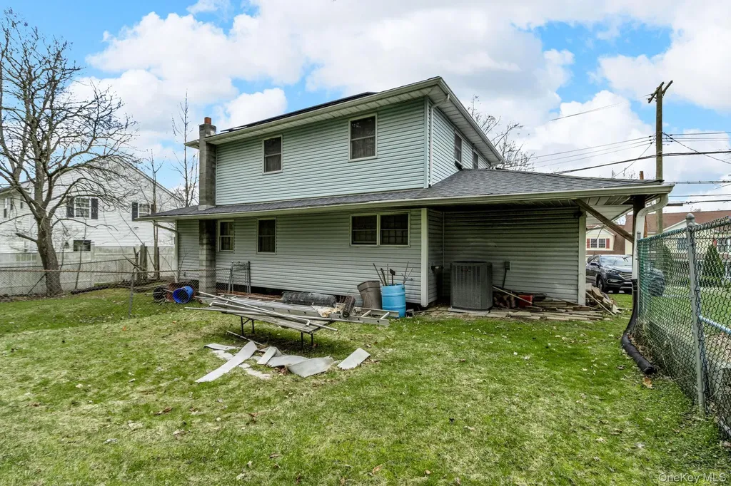 2028 Oakwood Drive Peekskill NY 10566