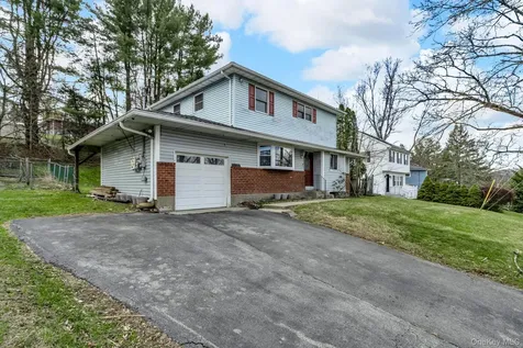 2028 Oakwood Drive Peekskill NY 10566