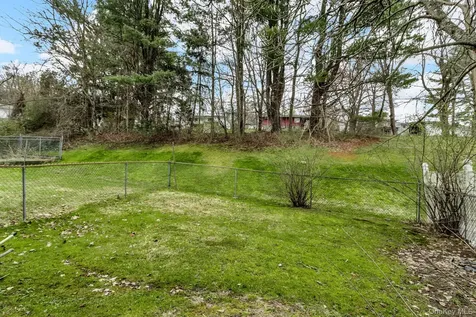 2028 Oakwood Drive Peekskill NY 10566