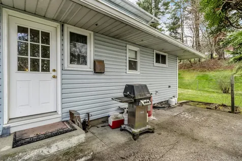 2028 Oakwood Drive Peekskill NY 10566