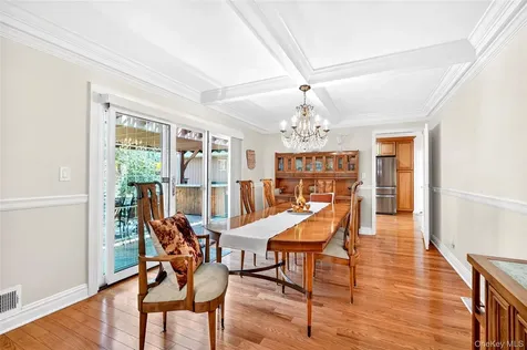 21 Barnaby Lane Hartsdale NY 10530