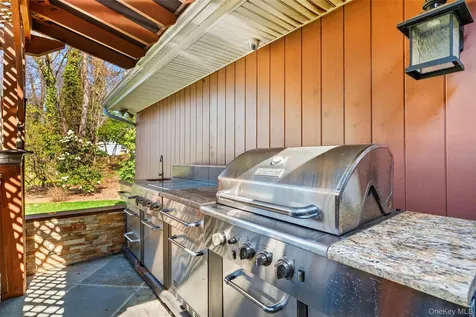 21 Barnaby Lane Hartsdale NY 10530