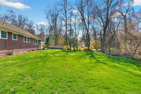 21 Barnaby Lane Hartsdale NY 10530