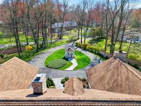 21 Barnaby Lane Hartsdale NY 10530