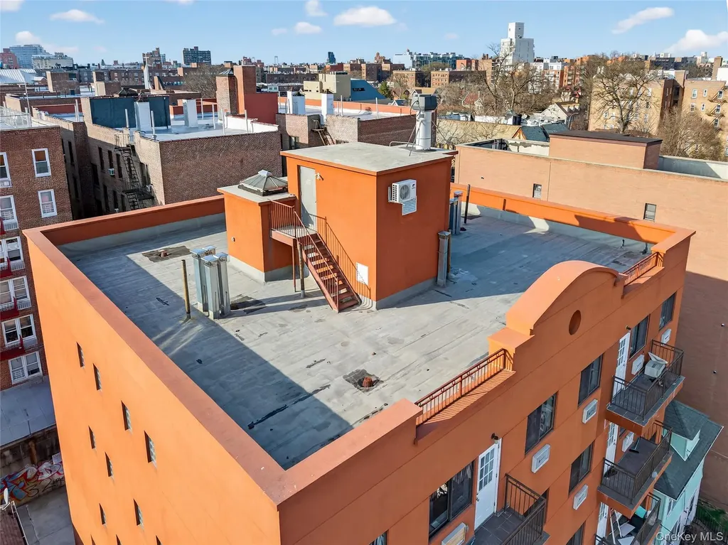 14215 Cherry Avenue Flushing NY 11355