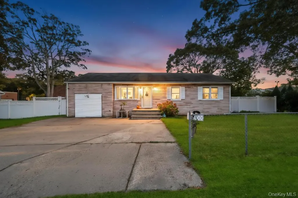 3 Francisco Avenue Central Islip NY 11722