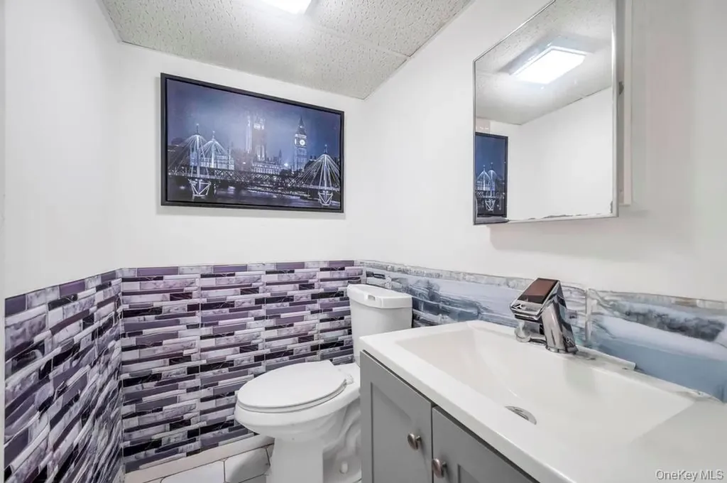 3 Francisco Avenue Central Islip NY 11722