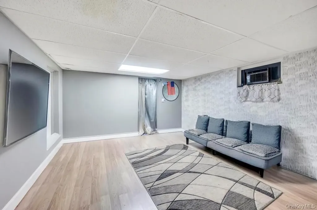 3 Francisco Avenue Central Islip NY 11722