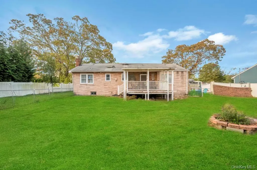 3 Francisco Avenue Central Islip NY 11722