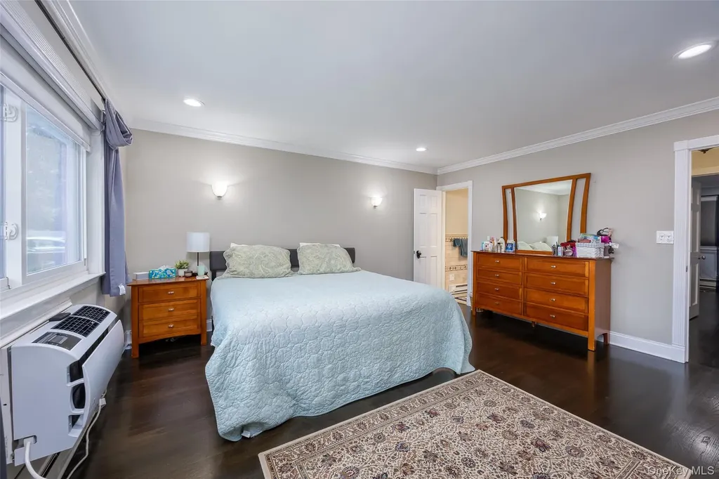 40 W 4th Street Patchogue NY 11772