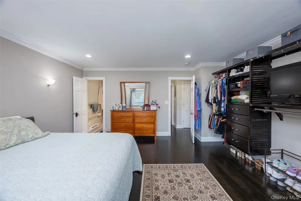 40 W 4th Street Patchogue NY 11772