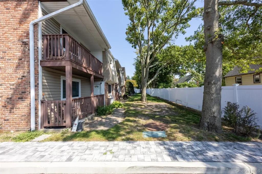40 W 4th Street Patchogue NY 11772