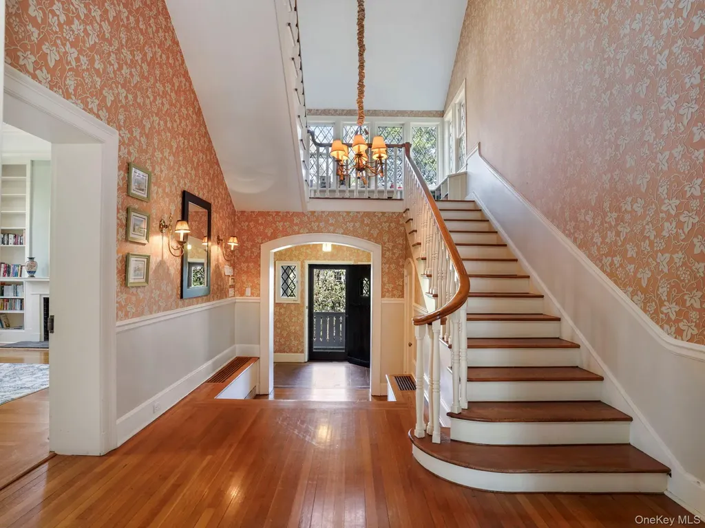 15 Hemlock Road Bronxville NY 10708