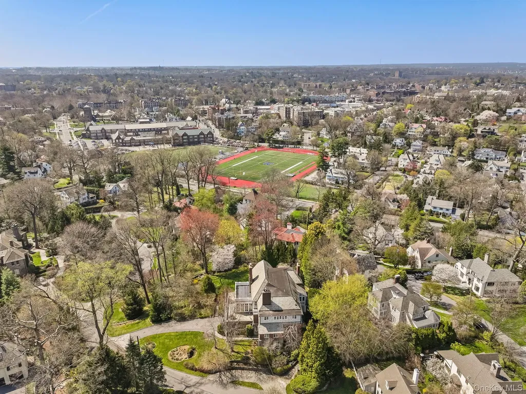 15 Hemlock Road Bronxville NY 10708