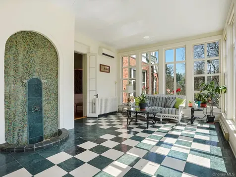 15 Hemlock Road Bronxville NY 10708