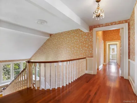 15 Hemlock Road Bronxville NY 10708