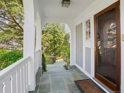 15 Hemlock Road Bronxville NY 10708