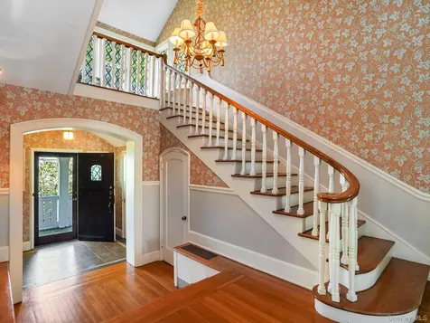 15 Hemlock Road Bronxville NY 10708
