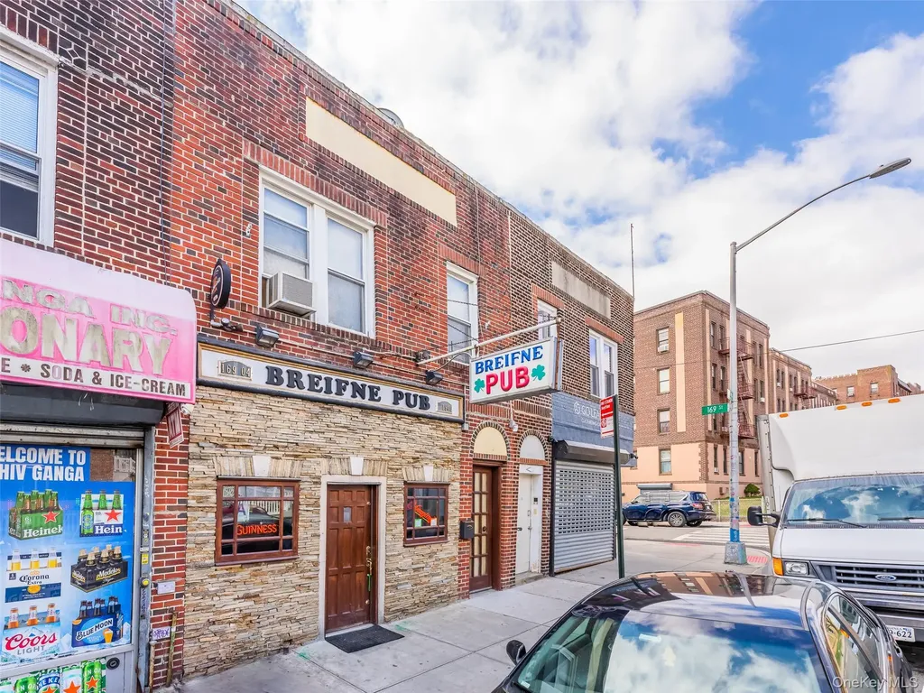 16904 Crocheron Avenue Flushing NY 11358