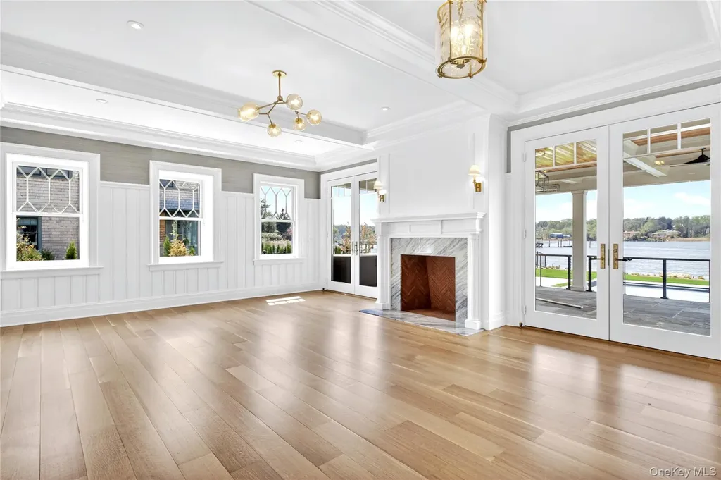 71 Lake Road Manhasset NY 11030