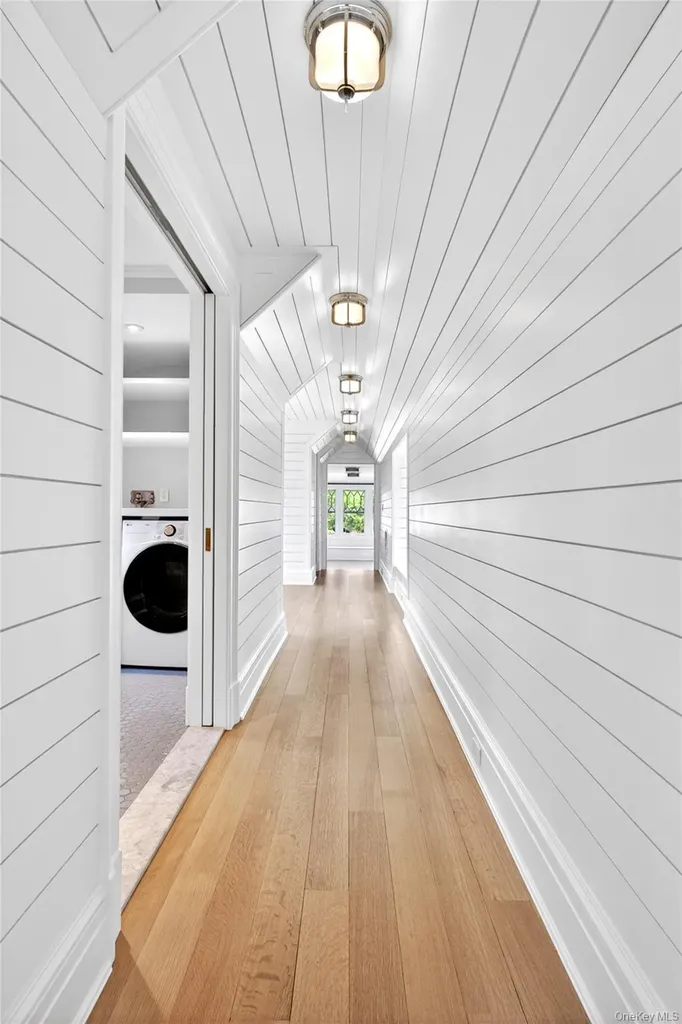 71 Lake Road Manhasset NY 11030