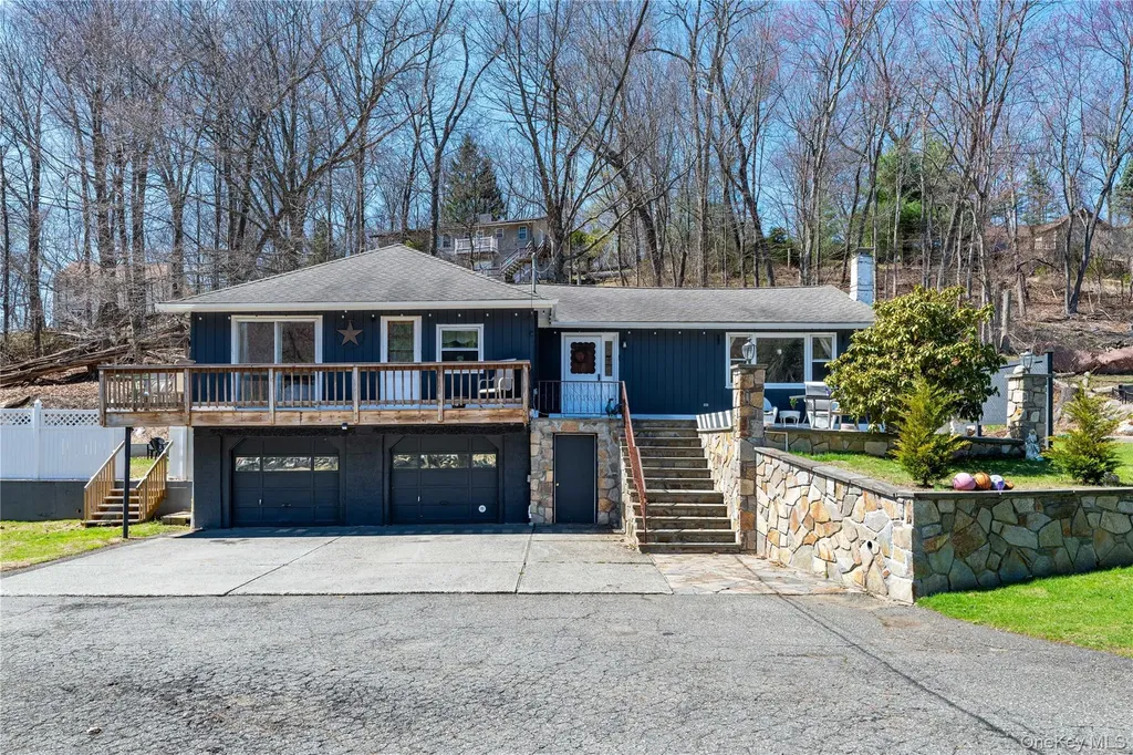 89 Baldwin Place Road Mahopac NY 10541